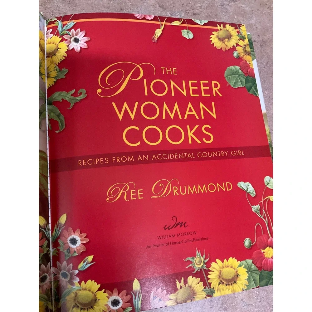 The Pioneer Woman Cooks Recipes an Accidental Country Girl Ree Drummond‎ Book